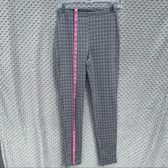 Express | PLAID LEGGINGS - Picture 3 of 11